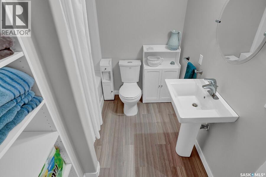 8705 Hincks Lane, Regina, Saskatchewan  S4Y 0B9 - Photo 39 - SK038923