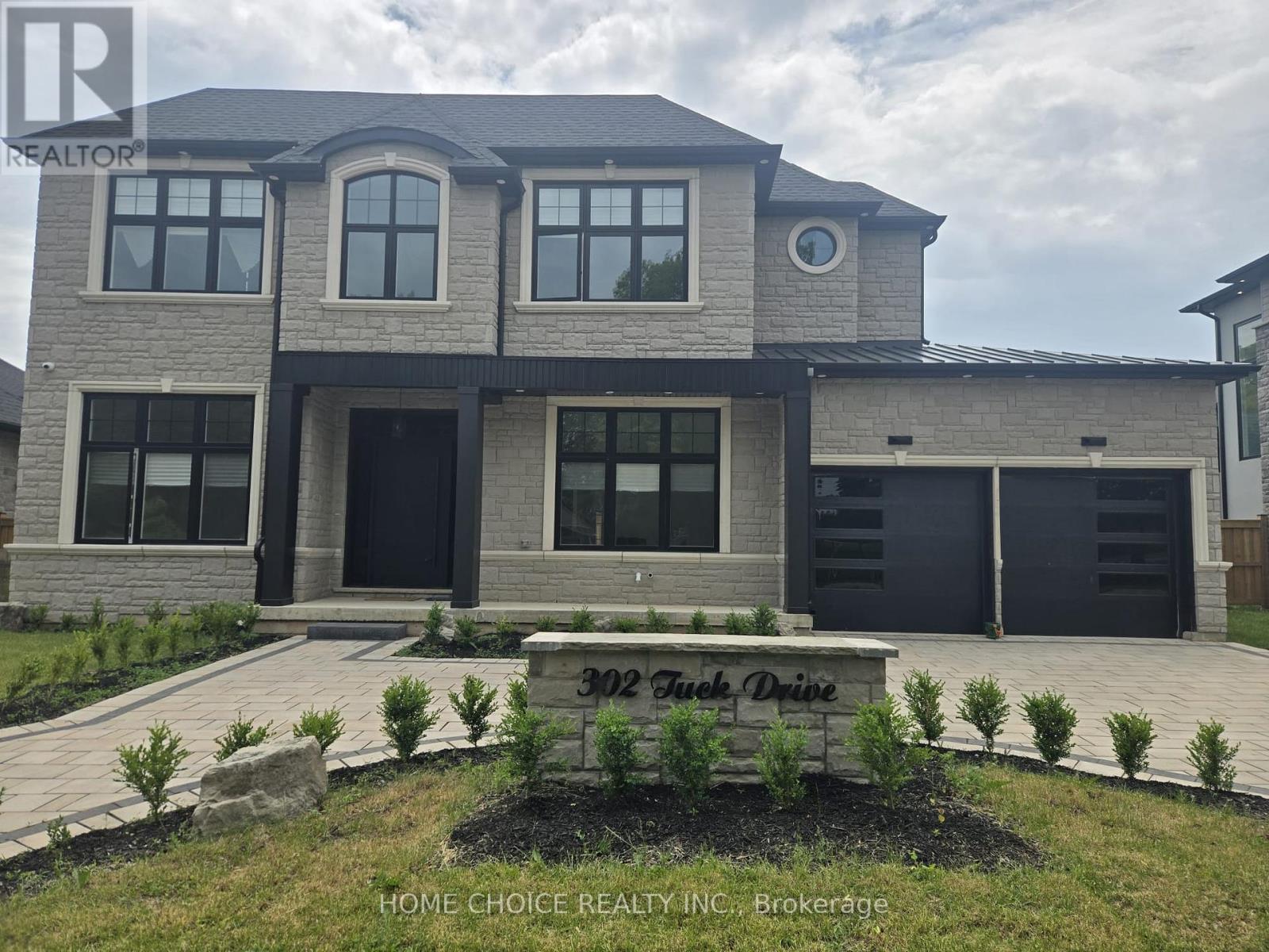 302 Tuck Drive, Burlington, Ontario  L7L 2R3 - Photo 4 - W13433790