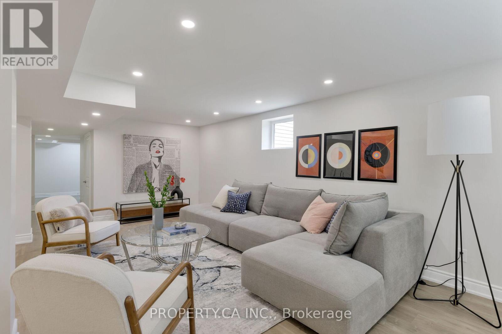 18 Alhart Drive, Toronto, Ontario M9V 2M9 - Photo 19 - W13433830