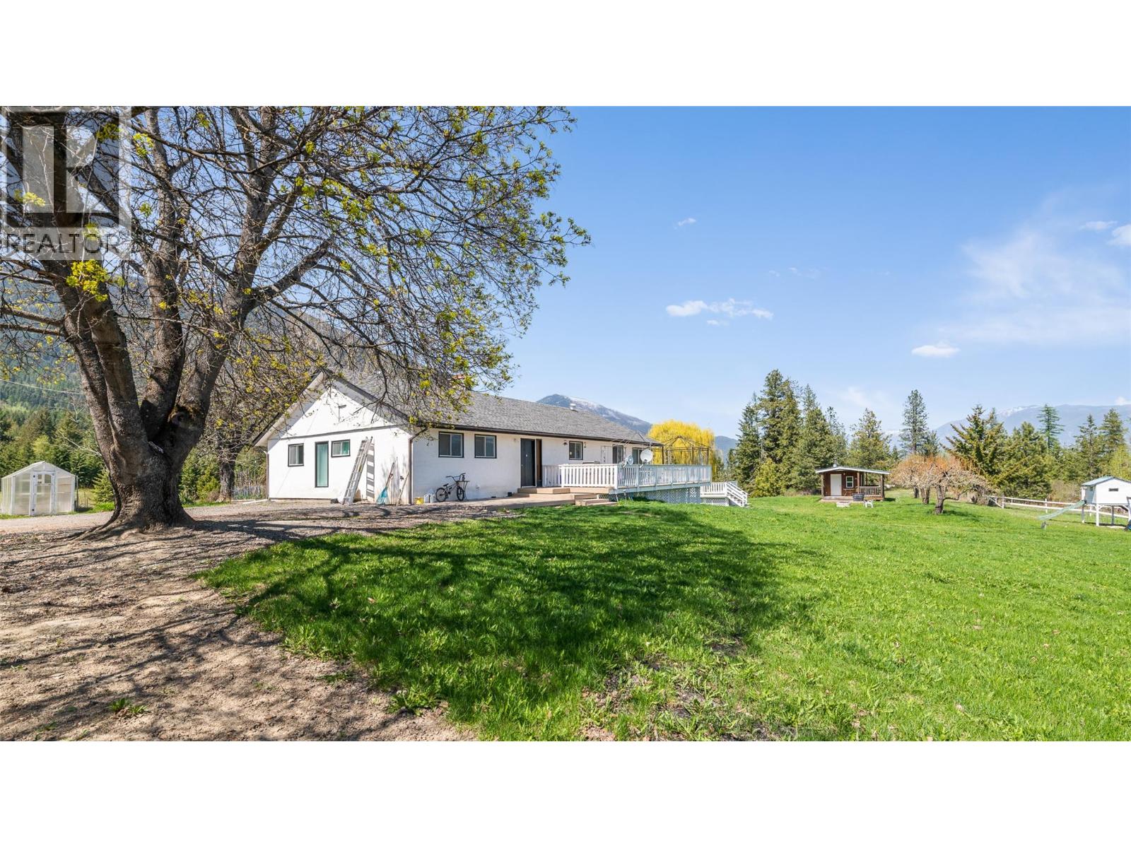 1534 West Creston Road, Creston, British Columbia V0B 1G7 - Photo 20 - 10390698