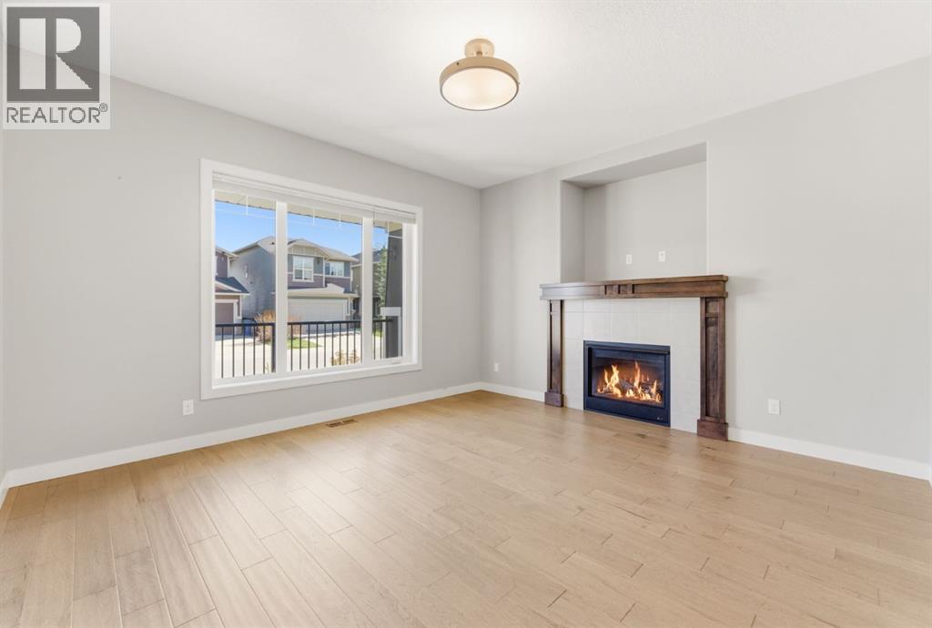 62 Fireside Circle, Cochrane, Alberta  T4C 0Z5 - Photo 4 - A2319649