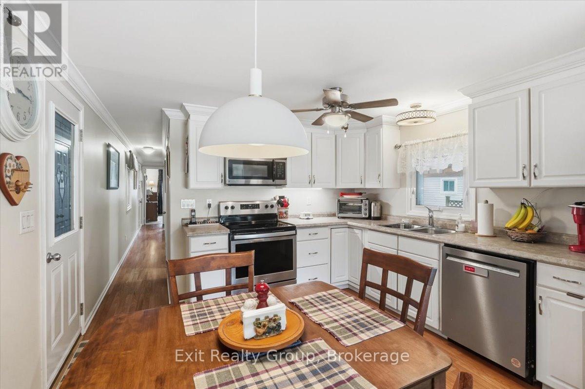 12 Park Lane, Quinte West, Ontario  K8N 2G6 - Photo 7 - X13433930