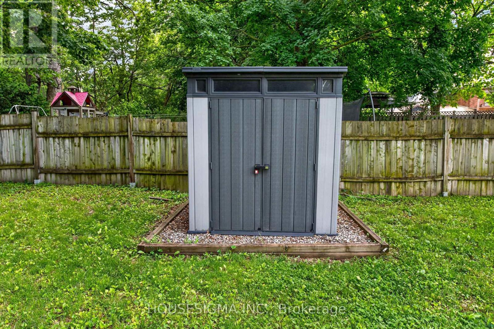 1296 York Street, London East, Ontario  N5W 2V4 - Photo 32 - X13433968