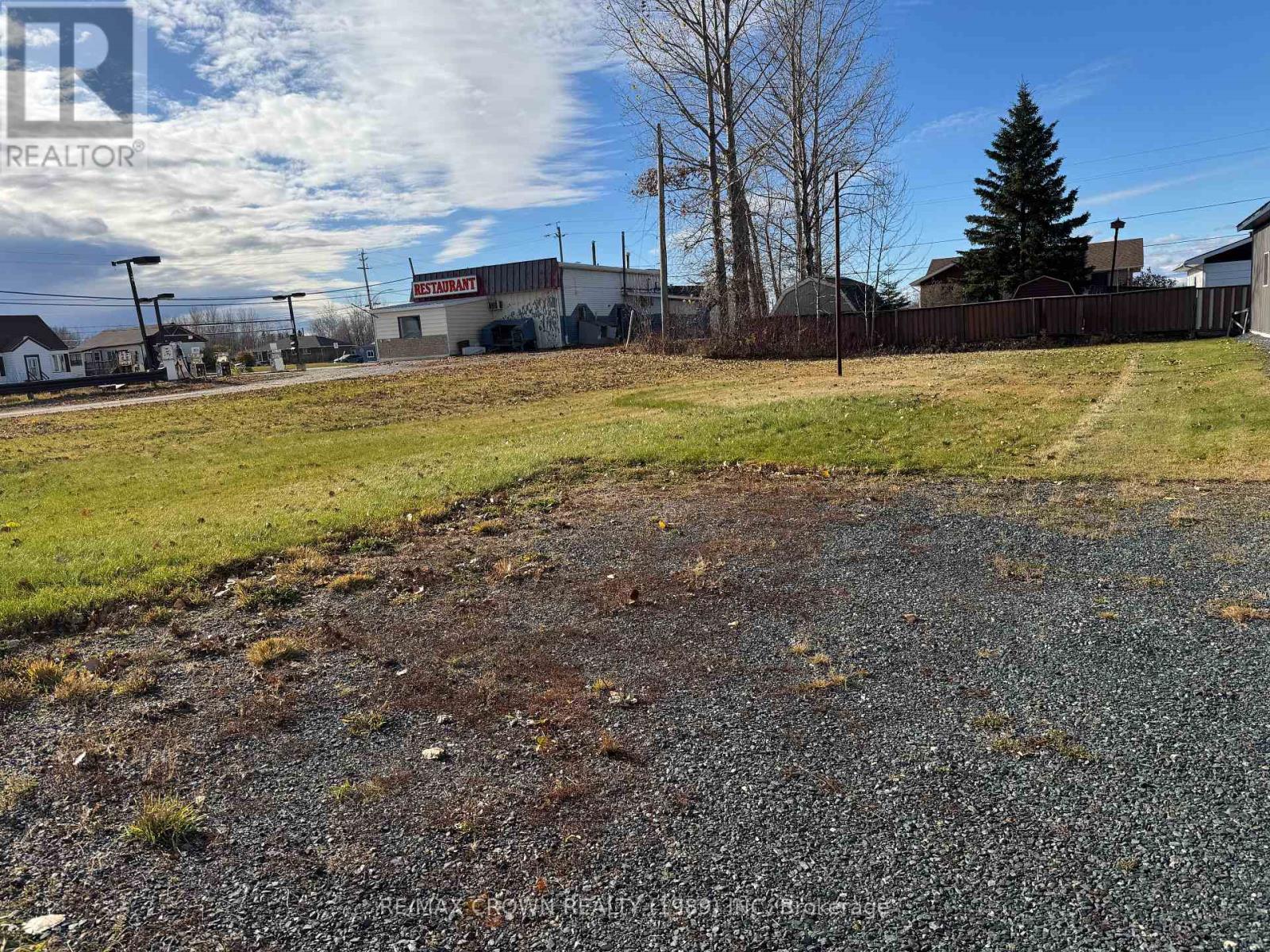 12 Fourth Street N, Smooth Rock Falls, Ontario  P0L 2B0 - Photo 17 - T13434128