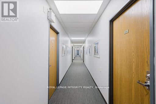 204 - 43 Roydon Place, Ottawa, Ontario  K2E 1A3 - Photo 4 - X13433862