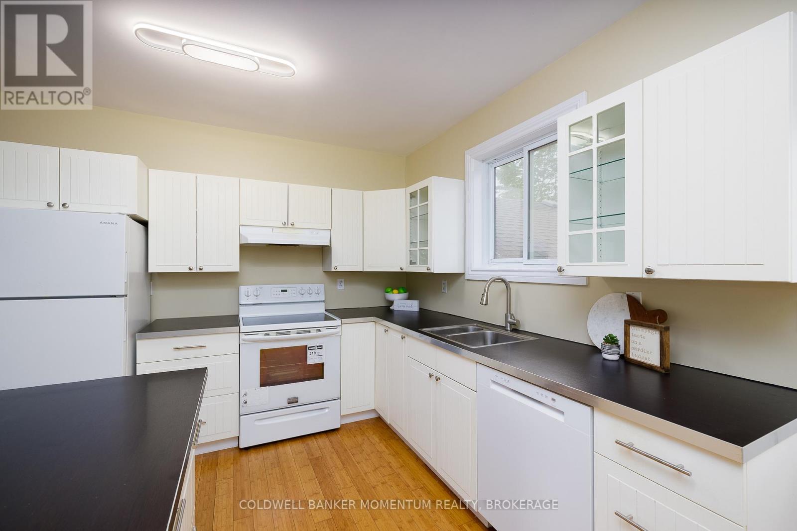 346 Helen Street, Fort Erie, Ontario  L0S 1B0 - Photo 9 - X13434098