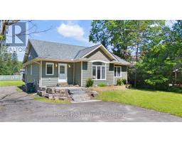 16 SHAY ROAD, Huntsville, Ontario