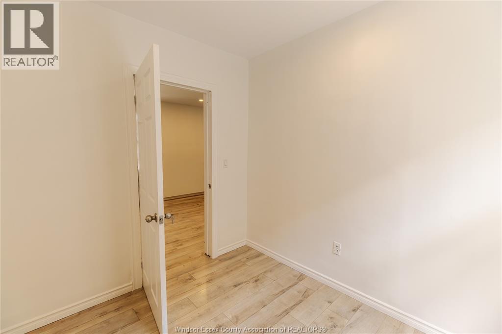 1025 Curry, Windsor, Ontario N9B 2A6 - Photo 11 - 26013880