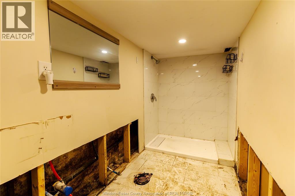 1025 Curry, Windsor, Ontario N9B 2A6 - Photo 15 - 26013880