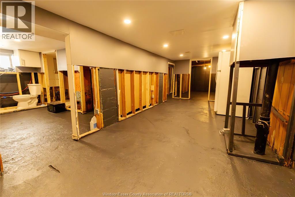 1025 Curry, Windsor, Ontario N9B 2A6 - Photo 17 - 26013880