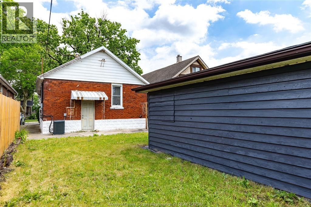 1025 Curry, Windsor, Ontario N9B 2A6 - Photo 21 - 26013880