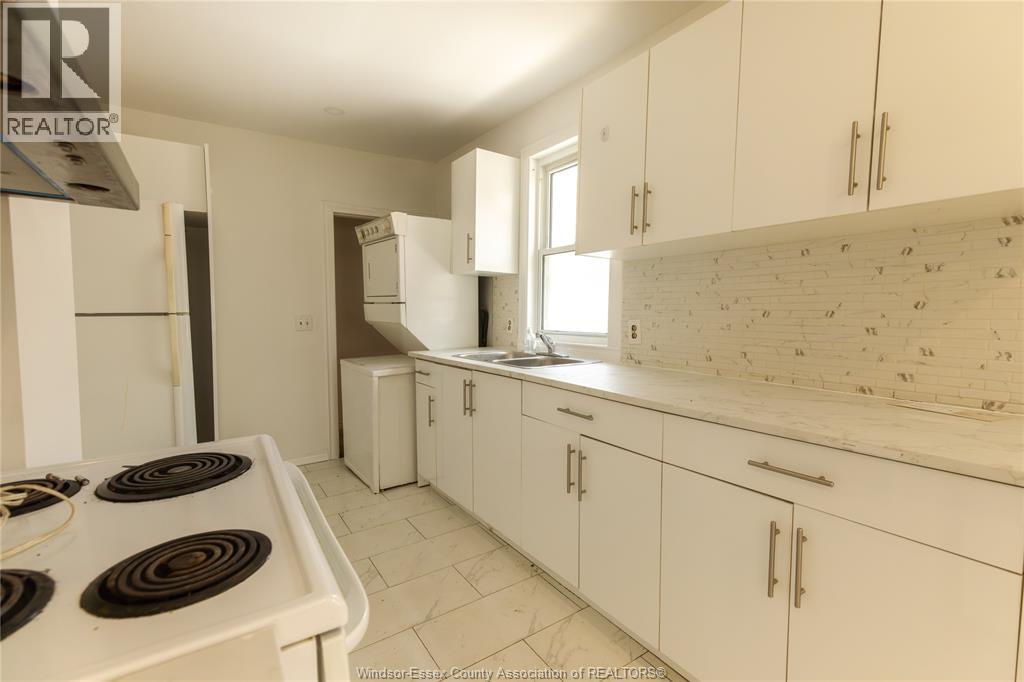 1025 Curry, Windsor, Ontario N9B 2A6 - Photo 5 - 26013880