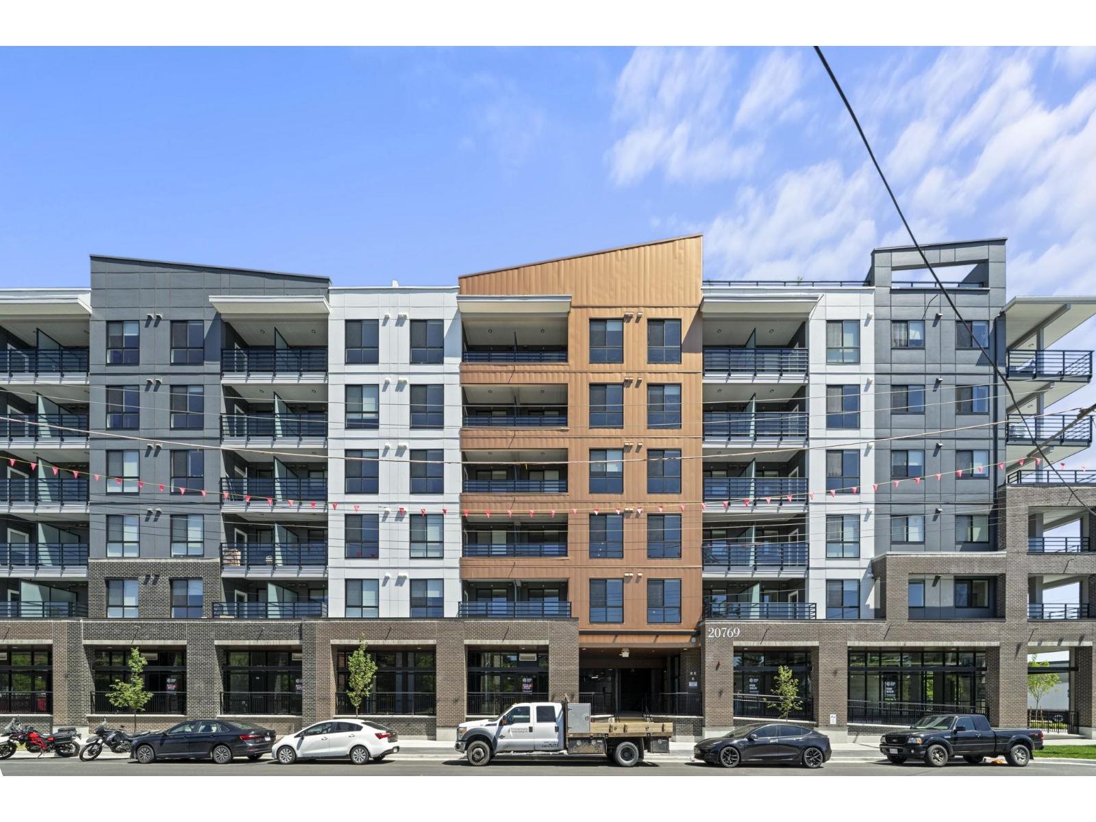 501 20769 FRASER HIGHWAY