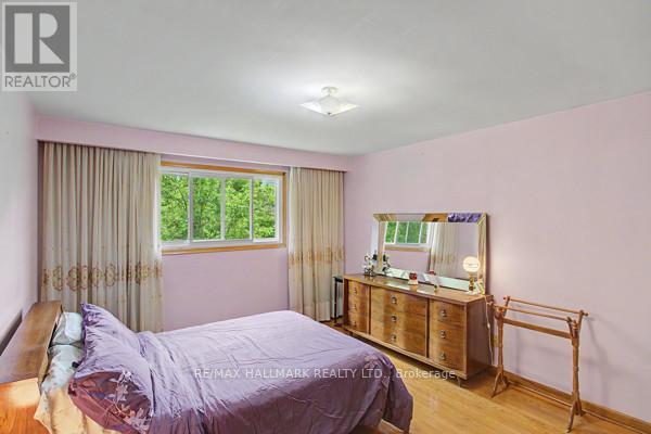 17 Chalet Road, Toronto, Ontario  M2J 3V3 - Photo 12 - C13434008
