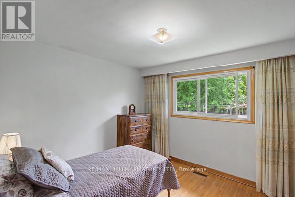 17 Chalet Road, Toronto, Ontario  M2J 3V3 - Photo 13 - C13434008