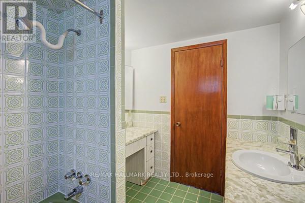 17 Chalet Road, Toronto, Ontario  M2J 3V3 - Photo 19 - C13434008