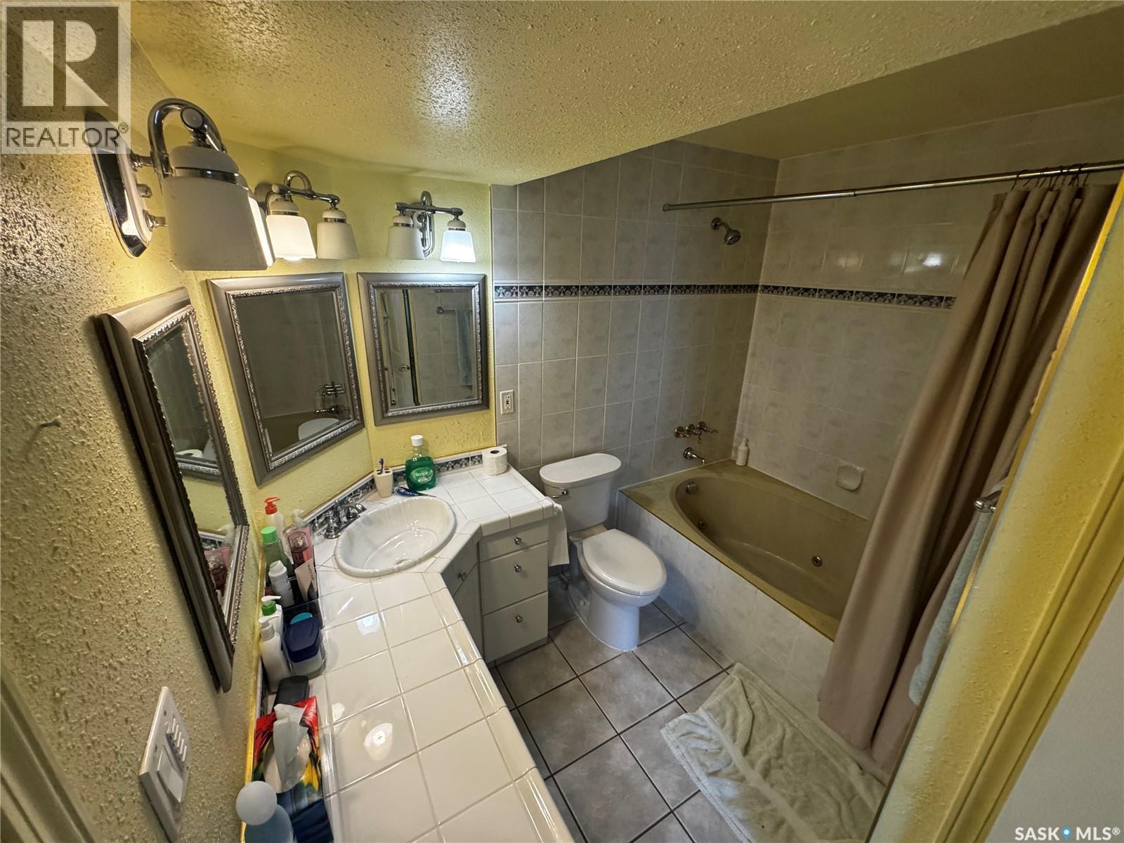 233 Lochrie Crescent, Saskatoon, Saskatchewan  S7M 5E3 - Photo 20 - SK039044