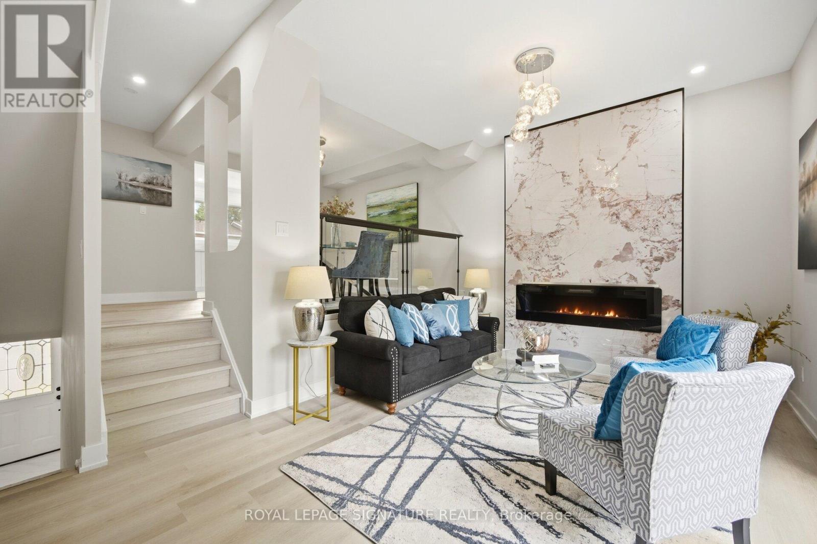 21 - 121 CENTENNIAL ROAD, Toronto, Ontario