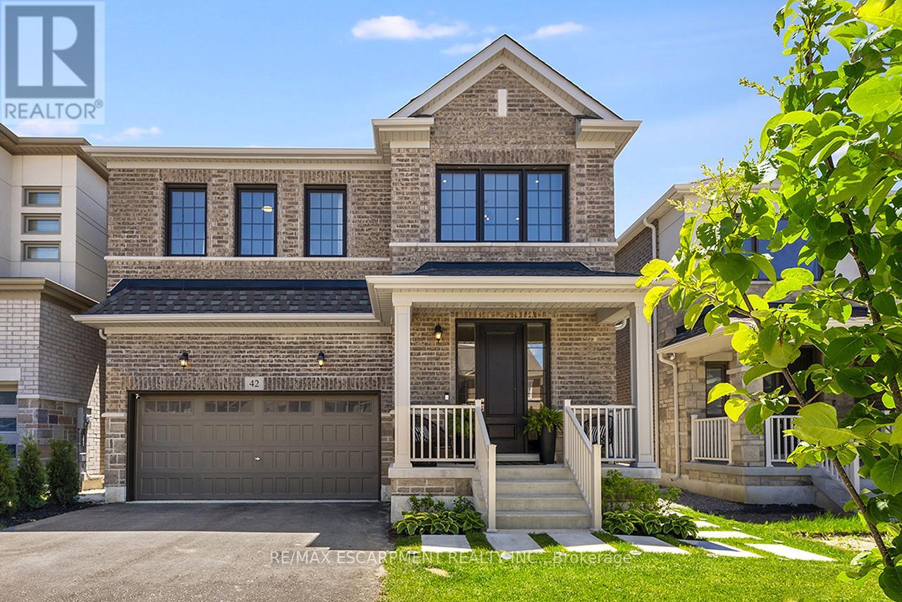 42 Shepherd Drive, Barrie, Ontario  L9J 0P3 - Photo 2 - S13418264