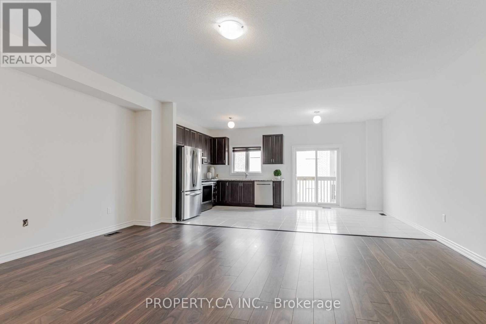 1277 Peelar Crescent, Innisfil (Lefroy), Ontario L0L 1W0 - Photo 7 - N13433916