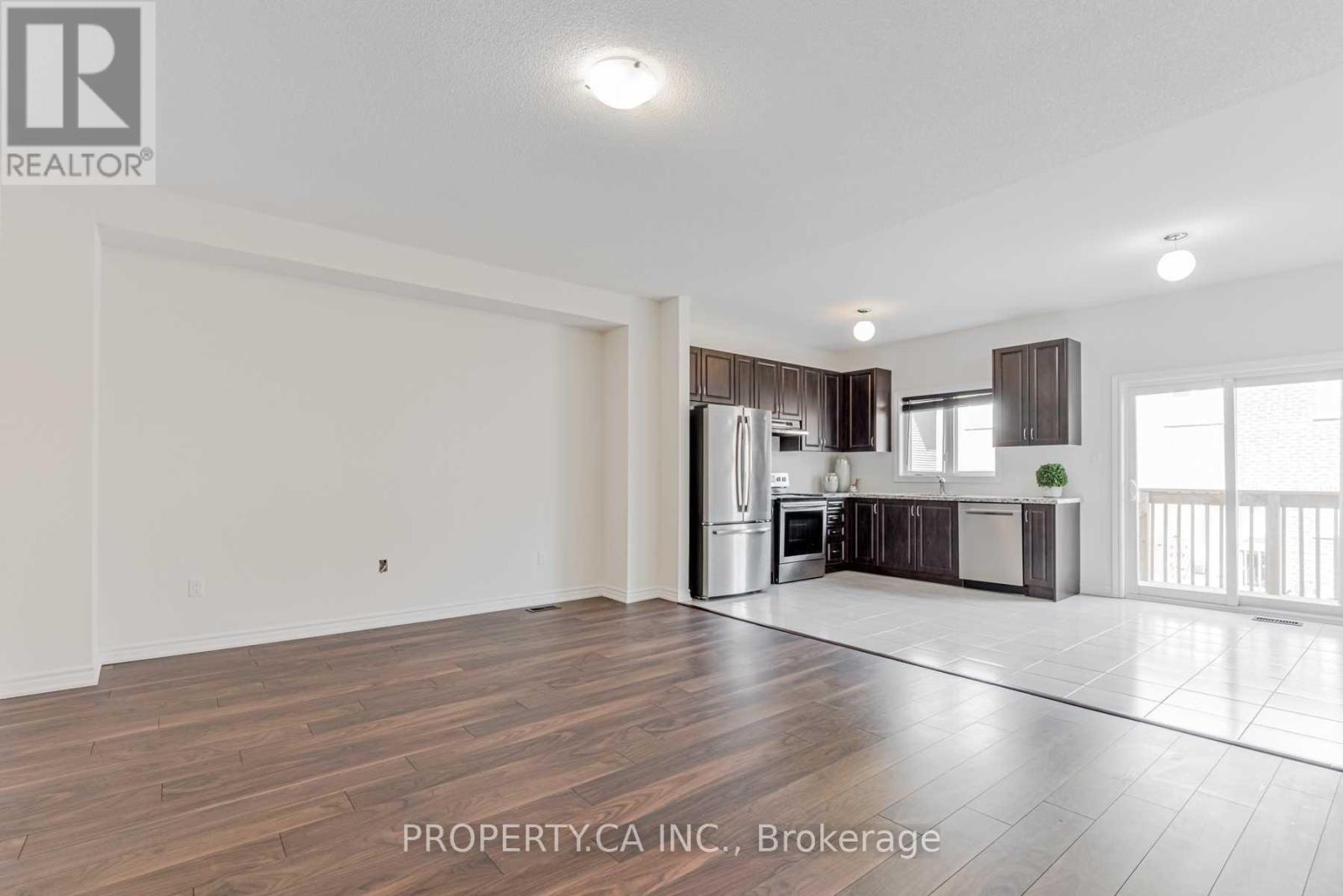 1277 Peelar Crescent, Innisfil (Lefroy), Ontario L0L 1W0 - Photo 8 - N13433916