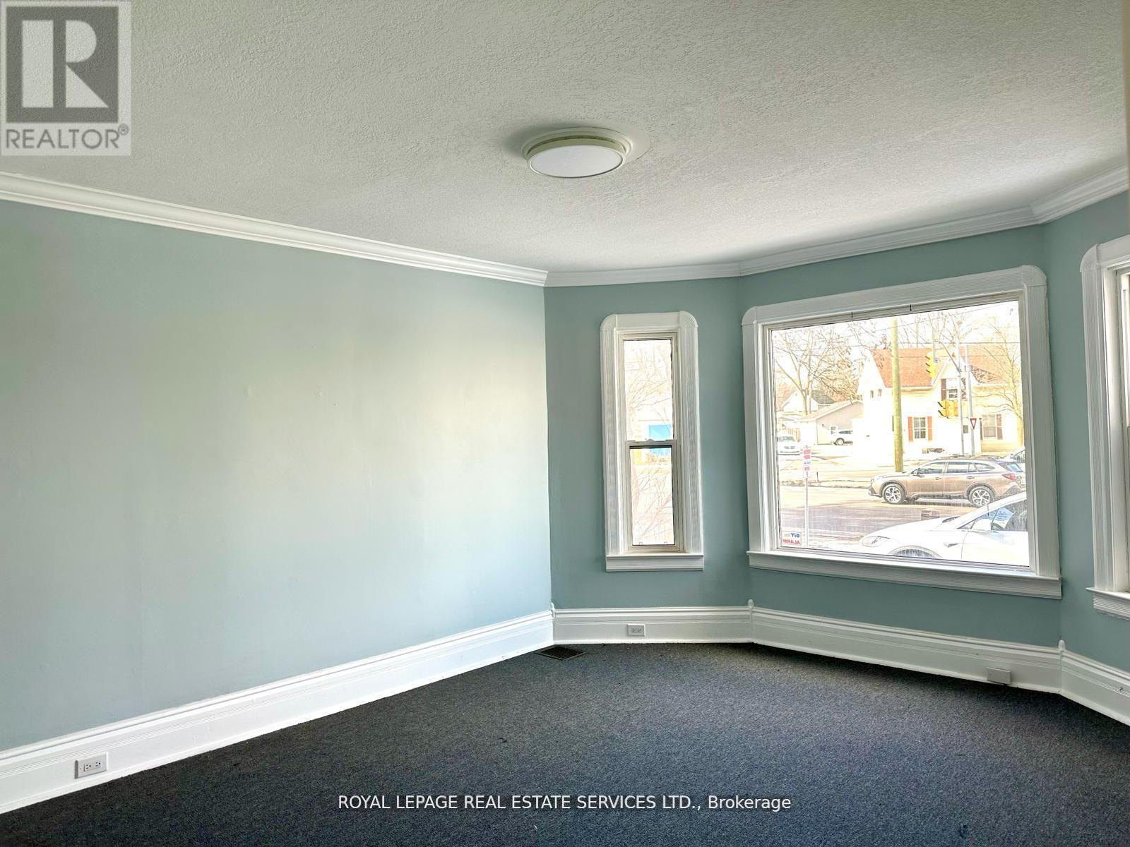 Main Floor - 100 Essa Road, Barrie (Allandale Centre), Ontario  L4N 3K7 - Photo 10 - S13433994