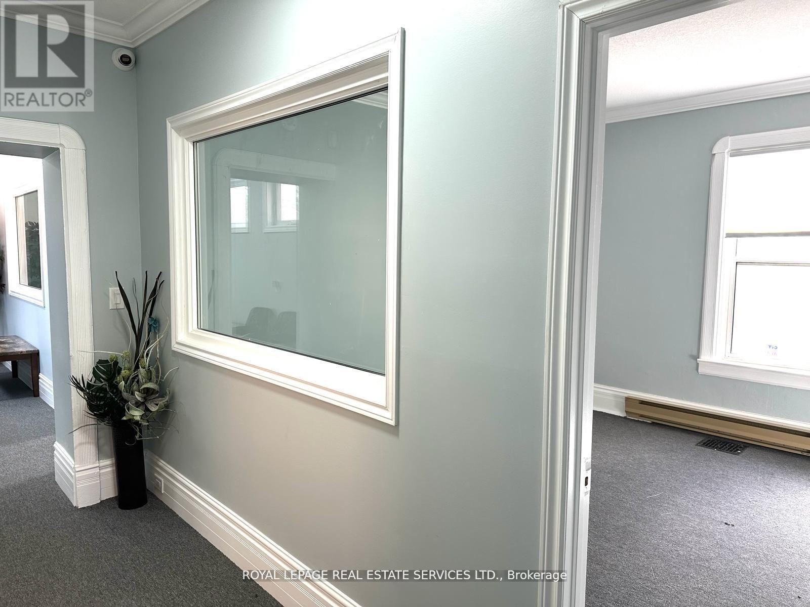 Main Floor - 100 Essa Road, Barrie (Allandale Centre), Ontario  L4N 3K7 - Photo 12 - S13433994