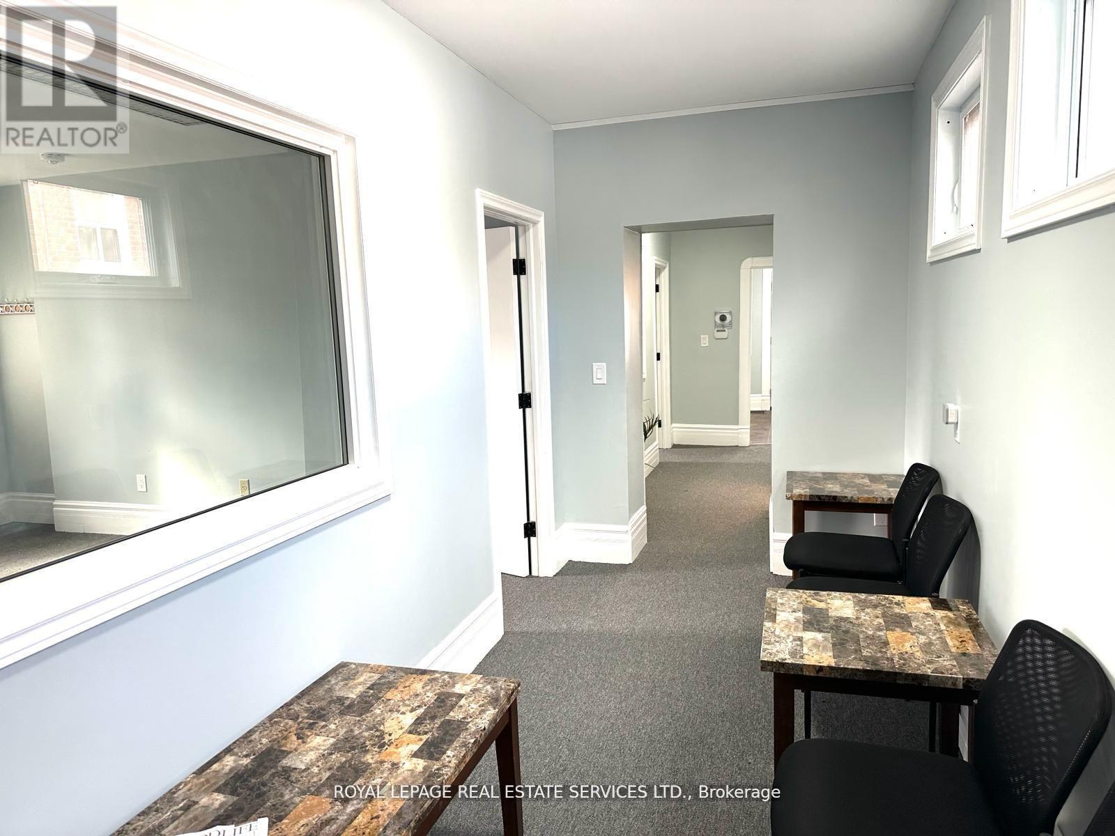 Main Floor - 100 Essa Road, Barrie (Allandale Centre), Ontario  L4N 3K7 - Photo 19 - S13433994