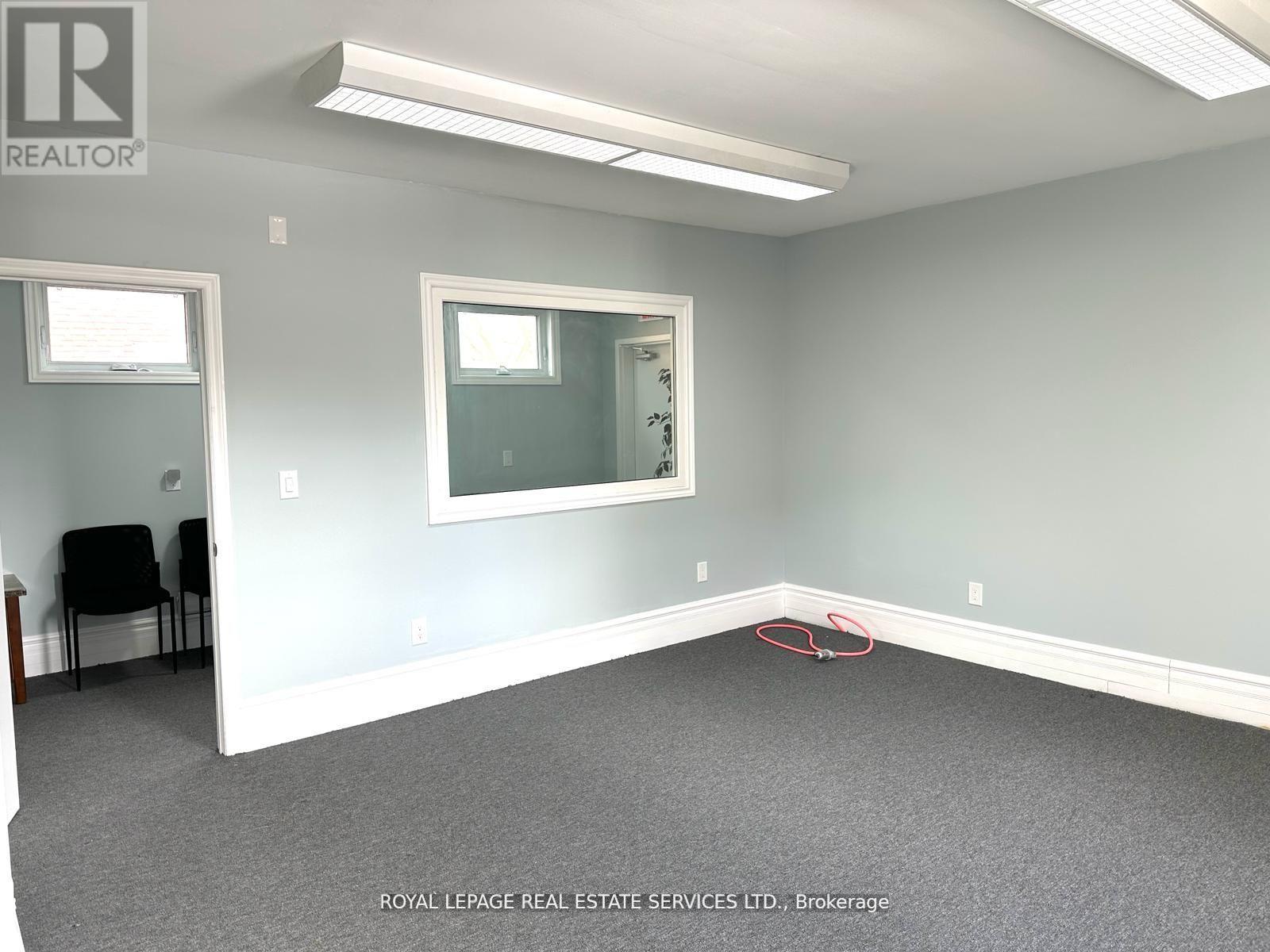 Main Floor - 100 Essa Road, Barrie (Allandale Centre), Ontario  L4N 3K7 - Photo 22 - S13433994