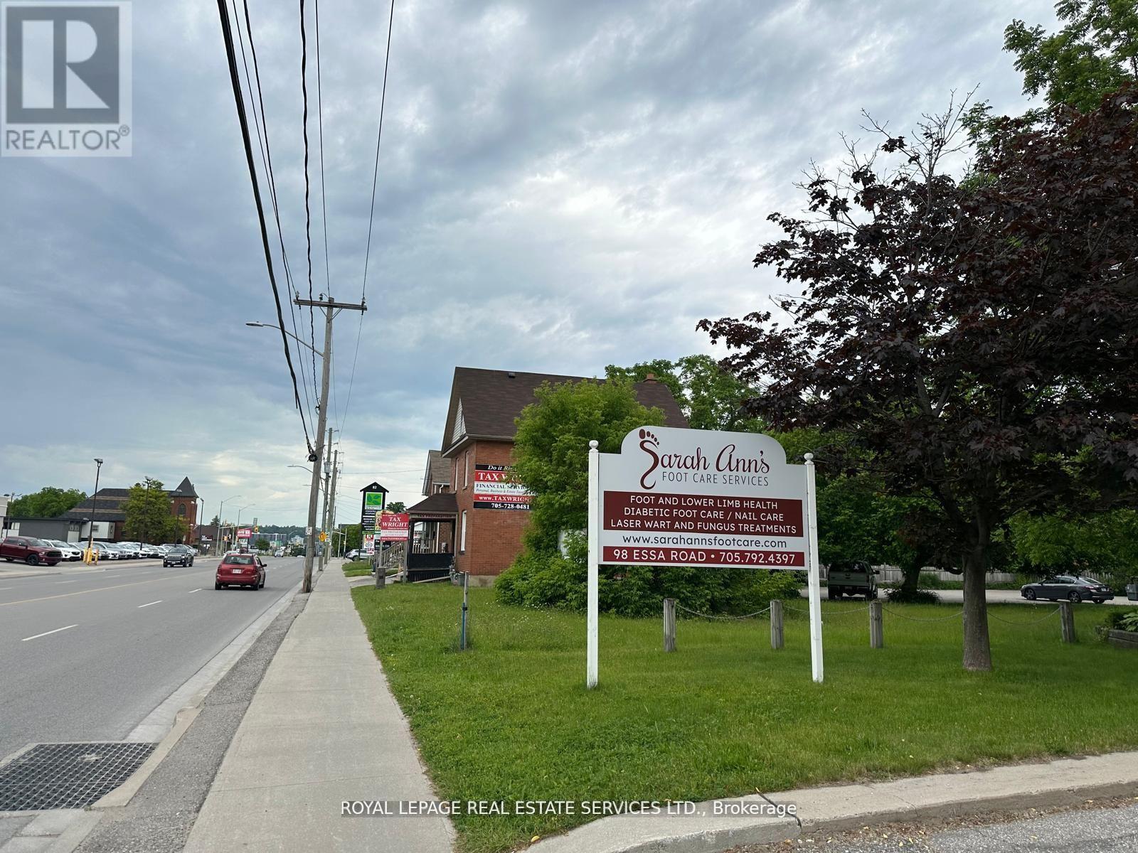 Main Floor - 100 Essa Road, Barrie (Allandale Centre), Ontario  L4N 3K7 - Photo 31 - S13433994
