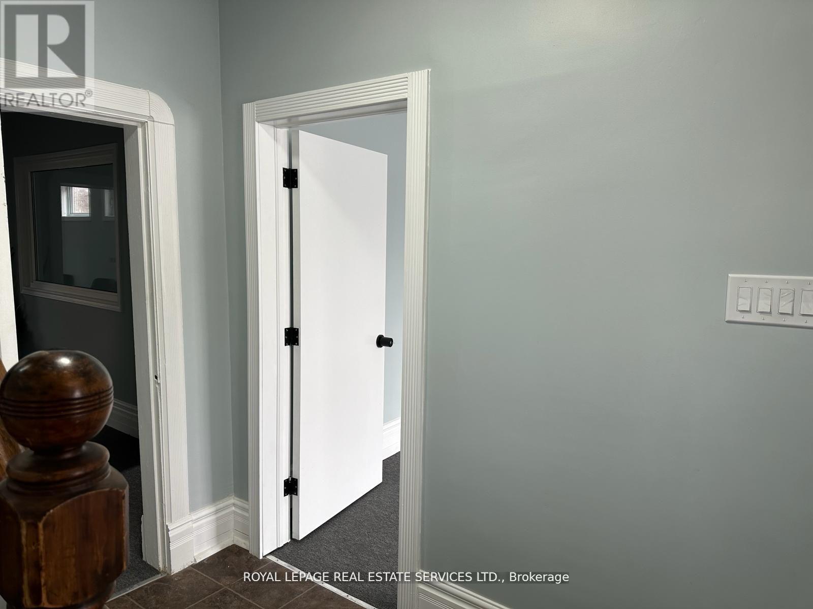 Main Floor - 100 Essa Road, Barrie (Allandale Centre), Ontario  L4N 3K7 - Photo 8 - S13433994