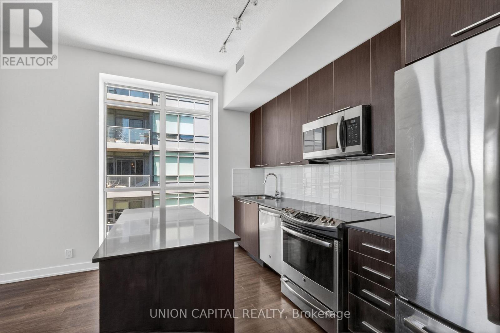 714 - 10 Parklawn Road, Toronto, Ontario  M8V 0H9 - Photo 5 - W13434140