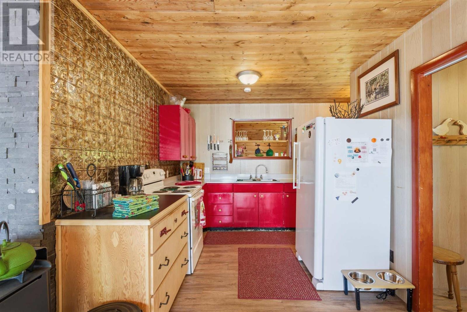 2116 Highway 557, Blind River, Ontario  P0R 1B0 - Photo 8 - SM261422