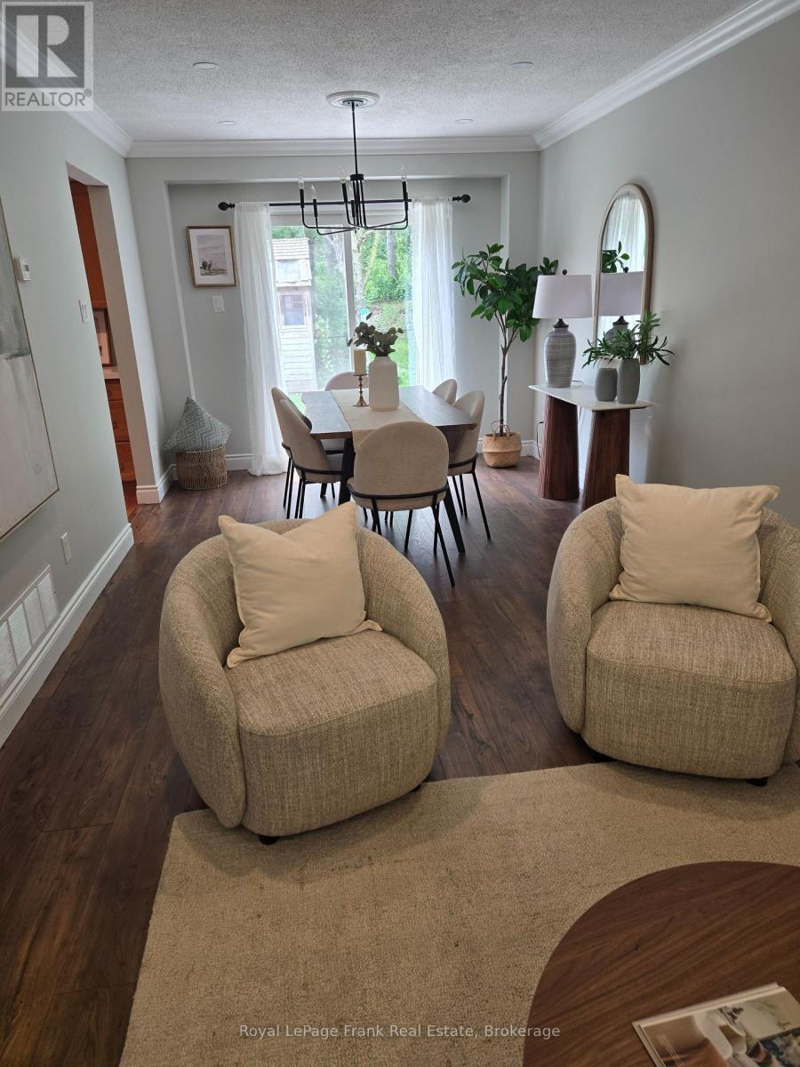 731 Honey Tree Court, Whitby, Ontario  L1N 7W5 - Photo 2 - E13434196