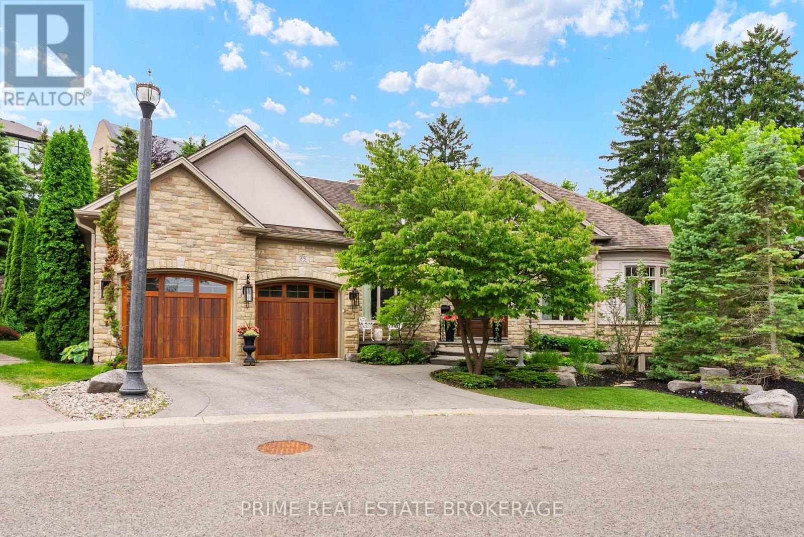 23 - 145 BASE LINE ROAD, London South, Ontario