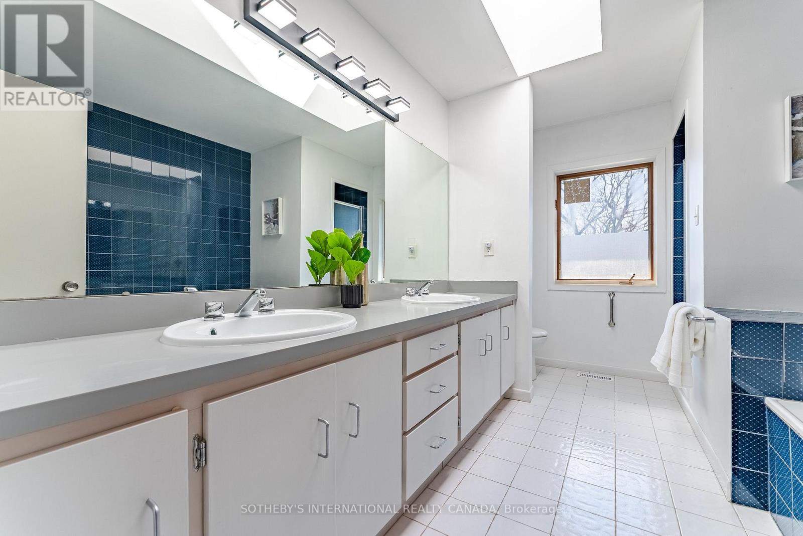 20 Ridgeview Court, Hamilton, Ontario  L9G 3X9 - Photo 31 - X13433950