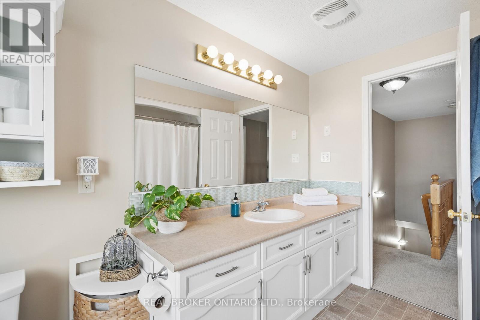 22 Sandcreek Lane, Guelph, Ontario  N1E 7K9 - Photo 19 - X13434000