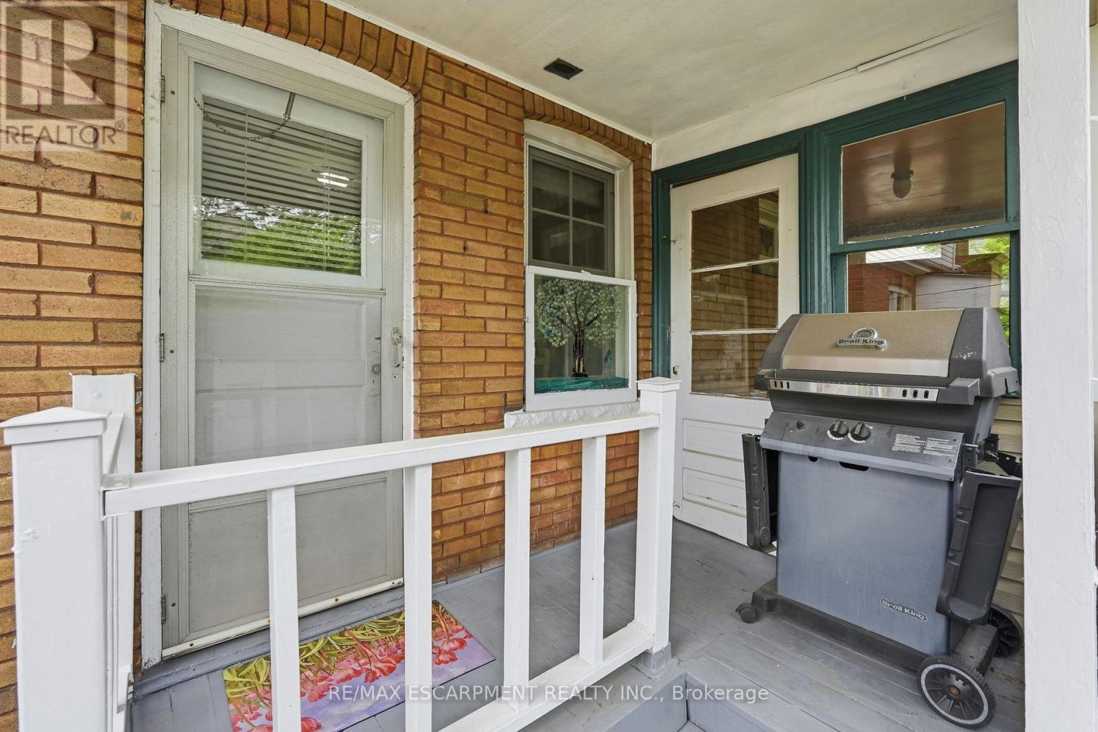 16 Connaught Avenue N, Hamilton, Ontario L8L 6Y7 - Photo 40 - X13434032