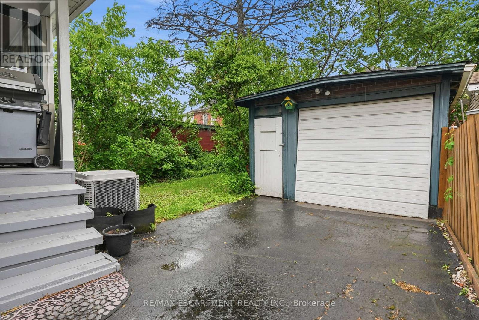 16 Connaught Avenue N, Hamilton, Ontario L8L 6Y7 - Photo 42 - X13434032