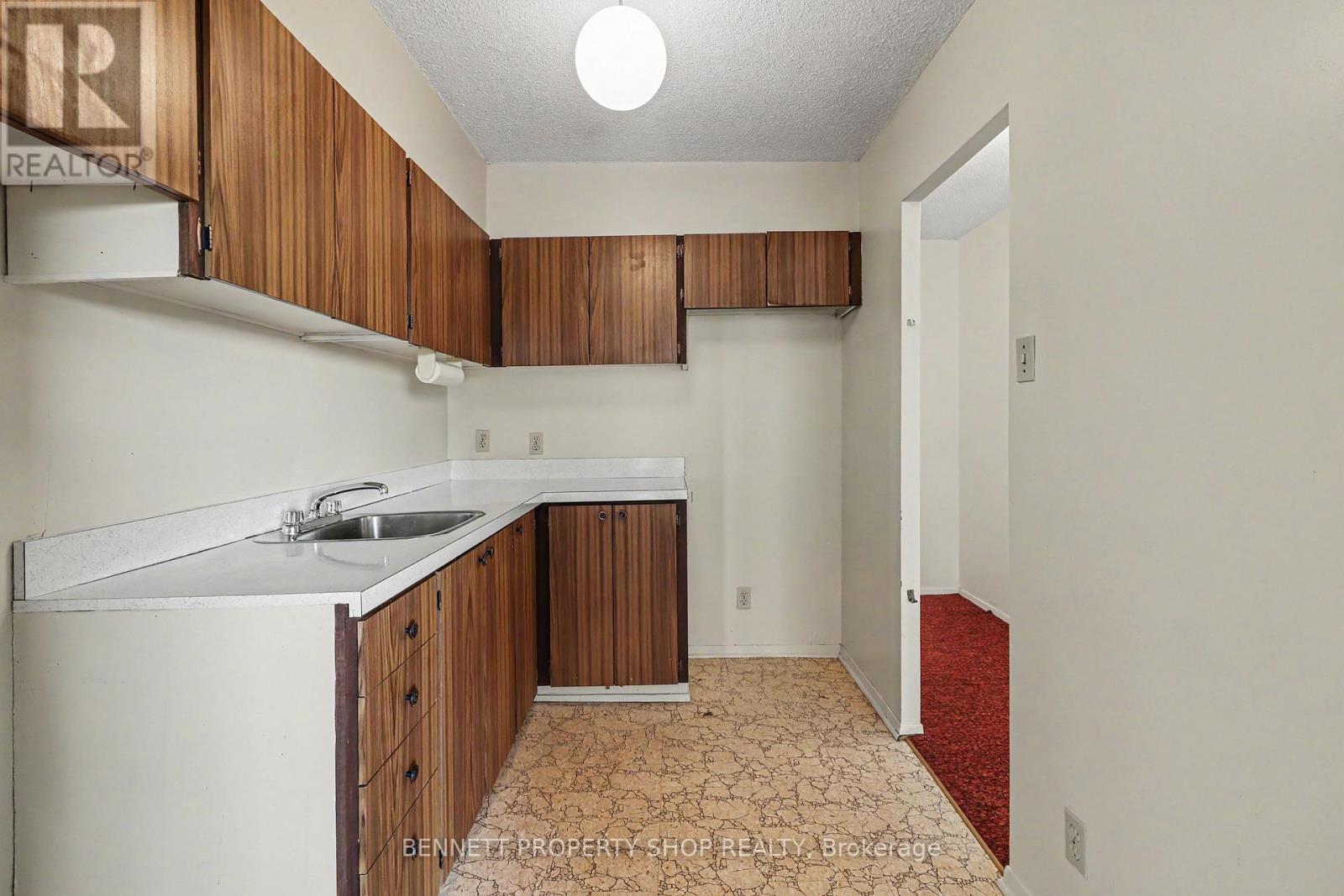 804 - 158a Mcarthur Avenue, Ottawa, Ontario  K1L 7E7 - Photo 4 - X13434202