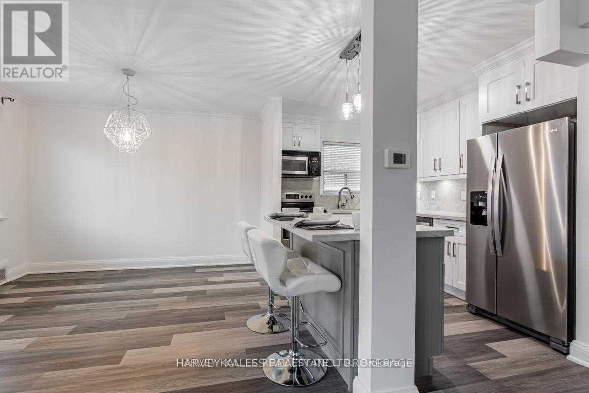 Main - 157 Viewmount Avenue, Toronto, Ontario  M6B 1T5 - Photo 13 - C13219056