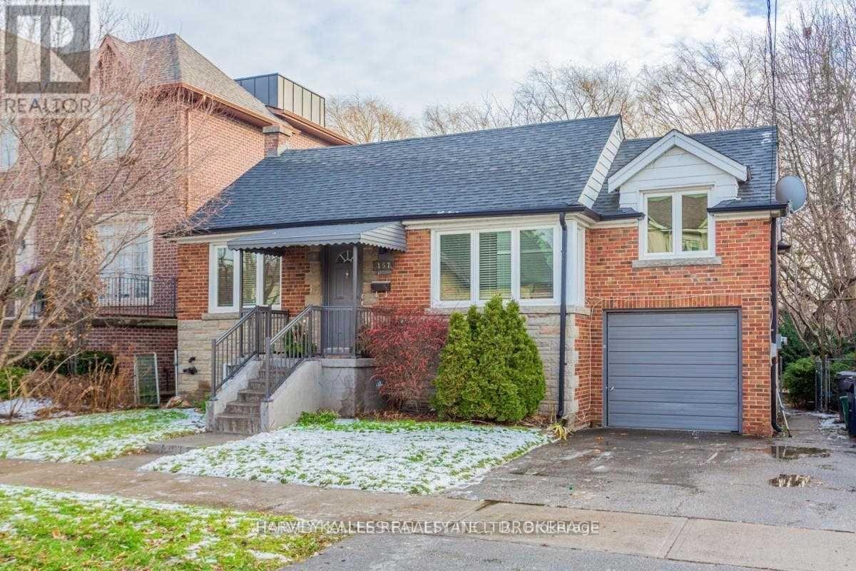 Main - 157 Viewmount Avenue, Toronto, Ontario  M6B 1T5 - Photo 2 - C13219056