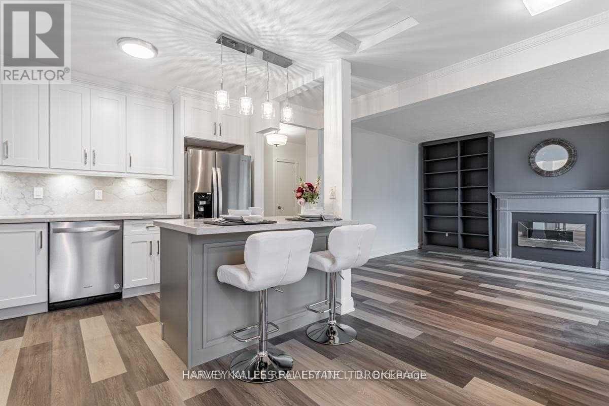 Main - 157 Viewmount Avenue, Toronto, Ontario  M6B 1T5 - Photo 11 - C13219056