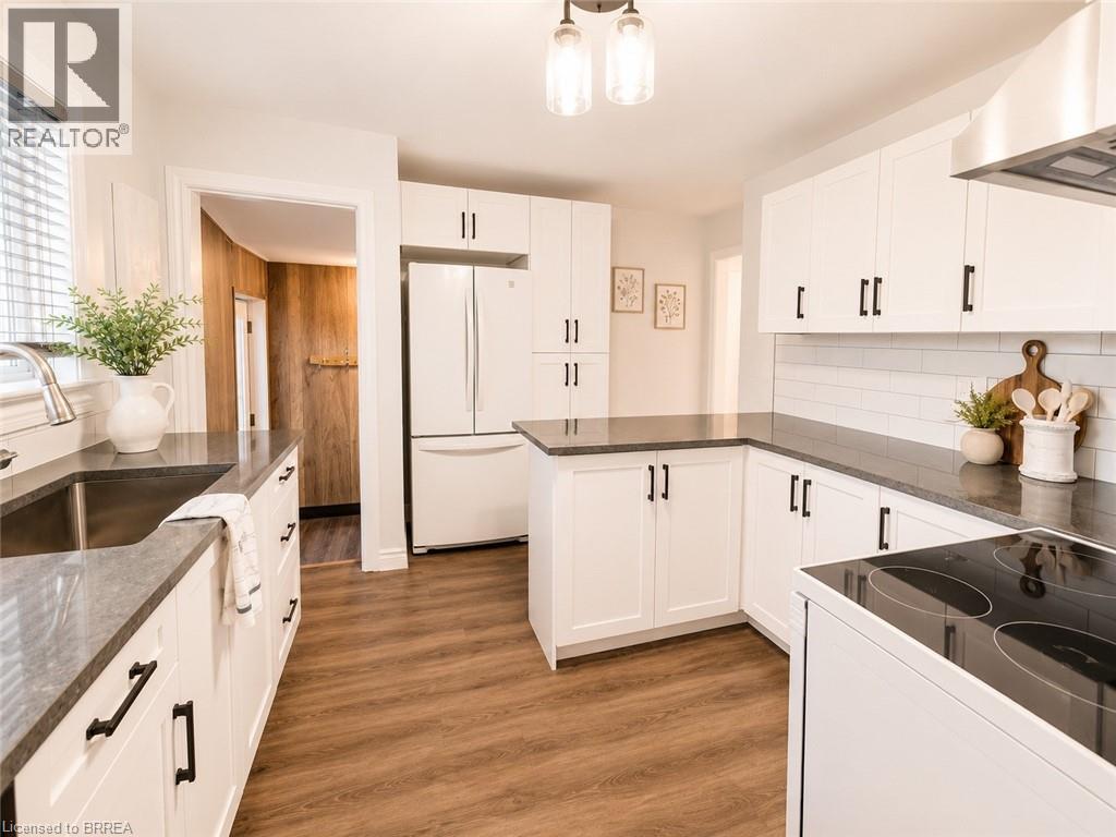 63 Hill Avenue, Brantford, Ontario  N3R 4H2 - Photo 5 - 40838953