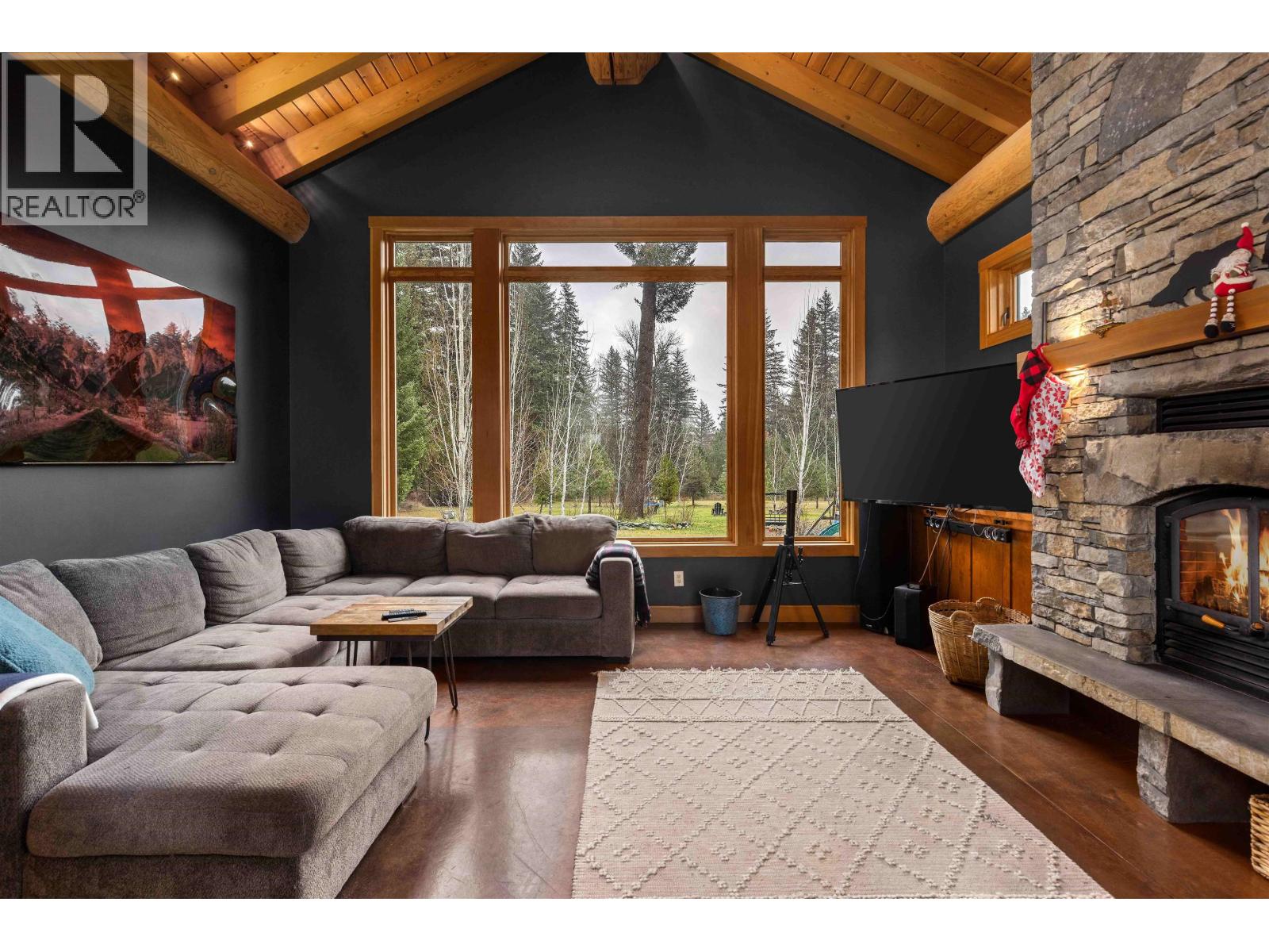 7703 Pemberton Portage Road, Pemberton, British Columbia  V0N 2L0 - Photo 5 - R3084272