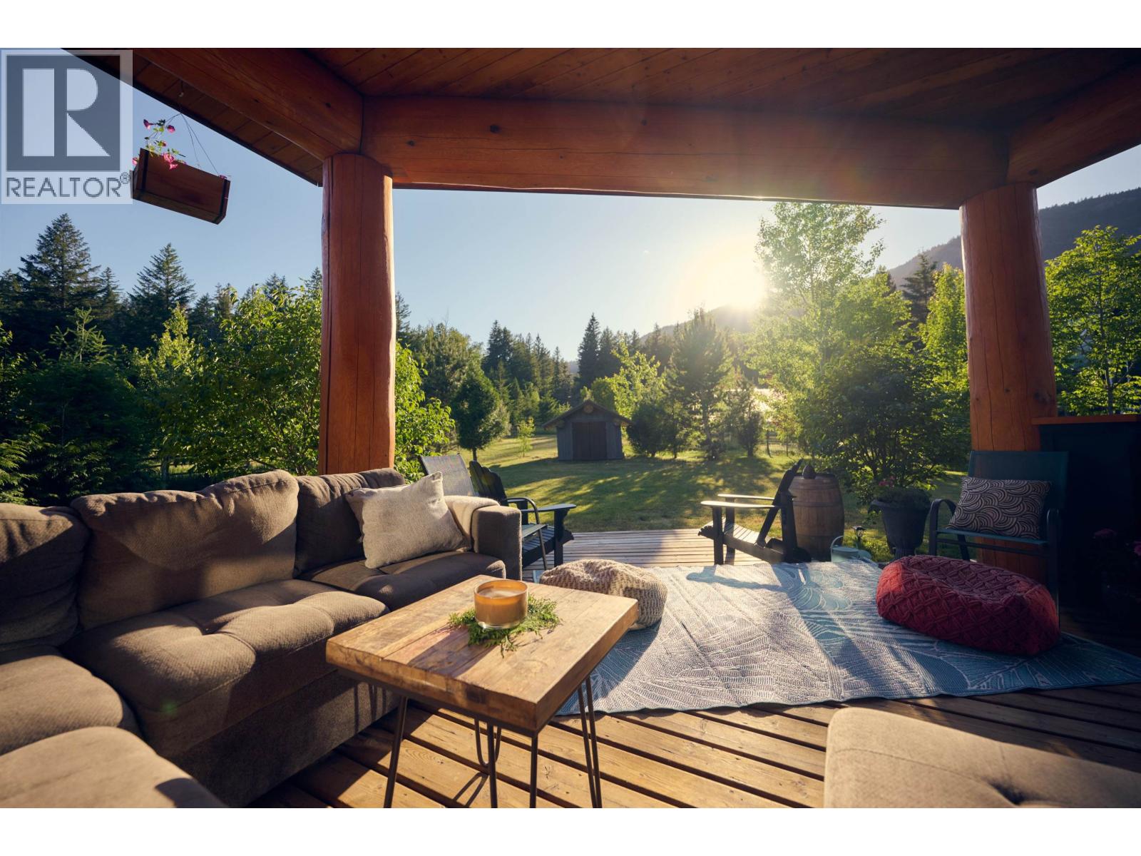 7703 Pemberton Portage Road, Pemberton, British Columbia  V0N 2L0 - Photo 20 - R3084272