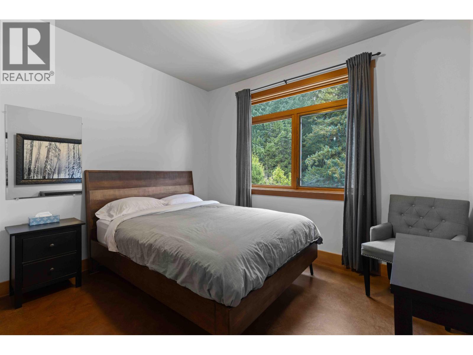 7703 Pemberton Portage Road, Pemberton, British Columbia  V0N 2L0 - Photo 16 - R3084272