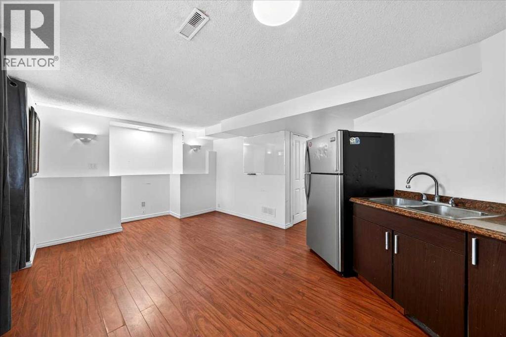 6979 Laguna Way Ne, Calgary, Alberta T1Y 6W5 - Photo 33 - A2316513