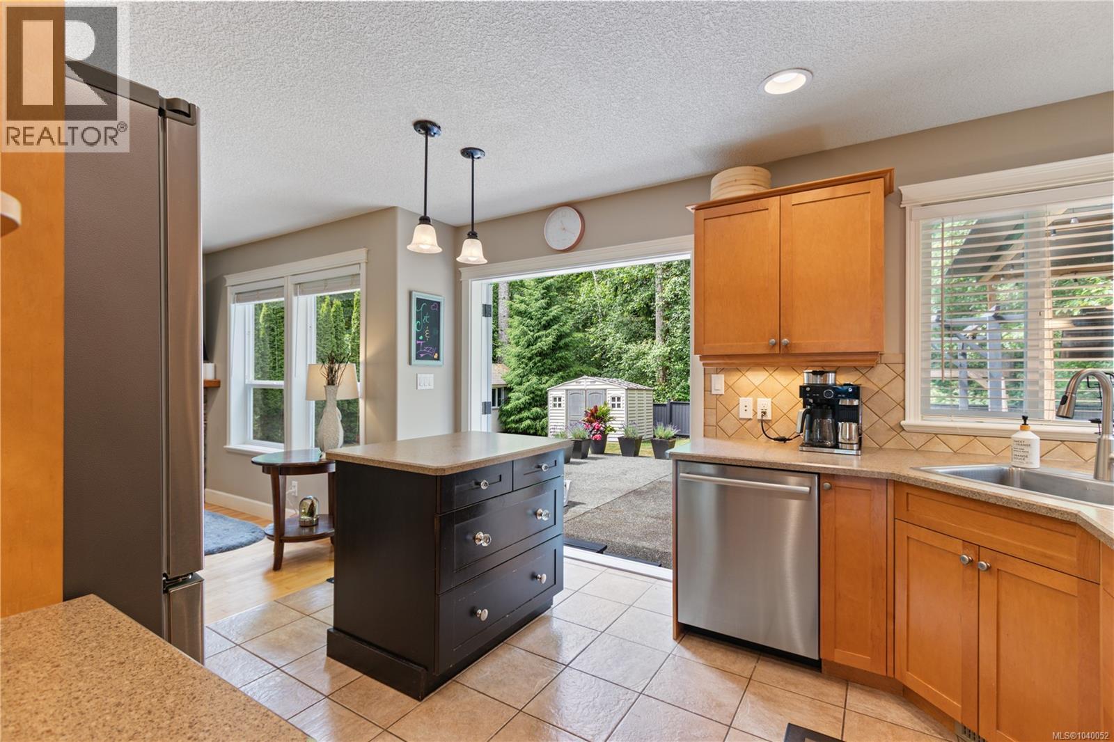 4957 Hartwig Cres, Nanaimo, British Columbia V9T 1V9 - Photo 6 - 1040052