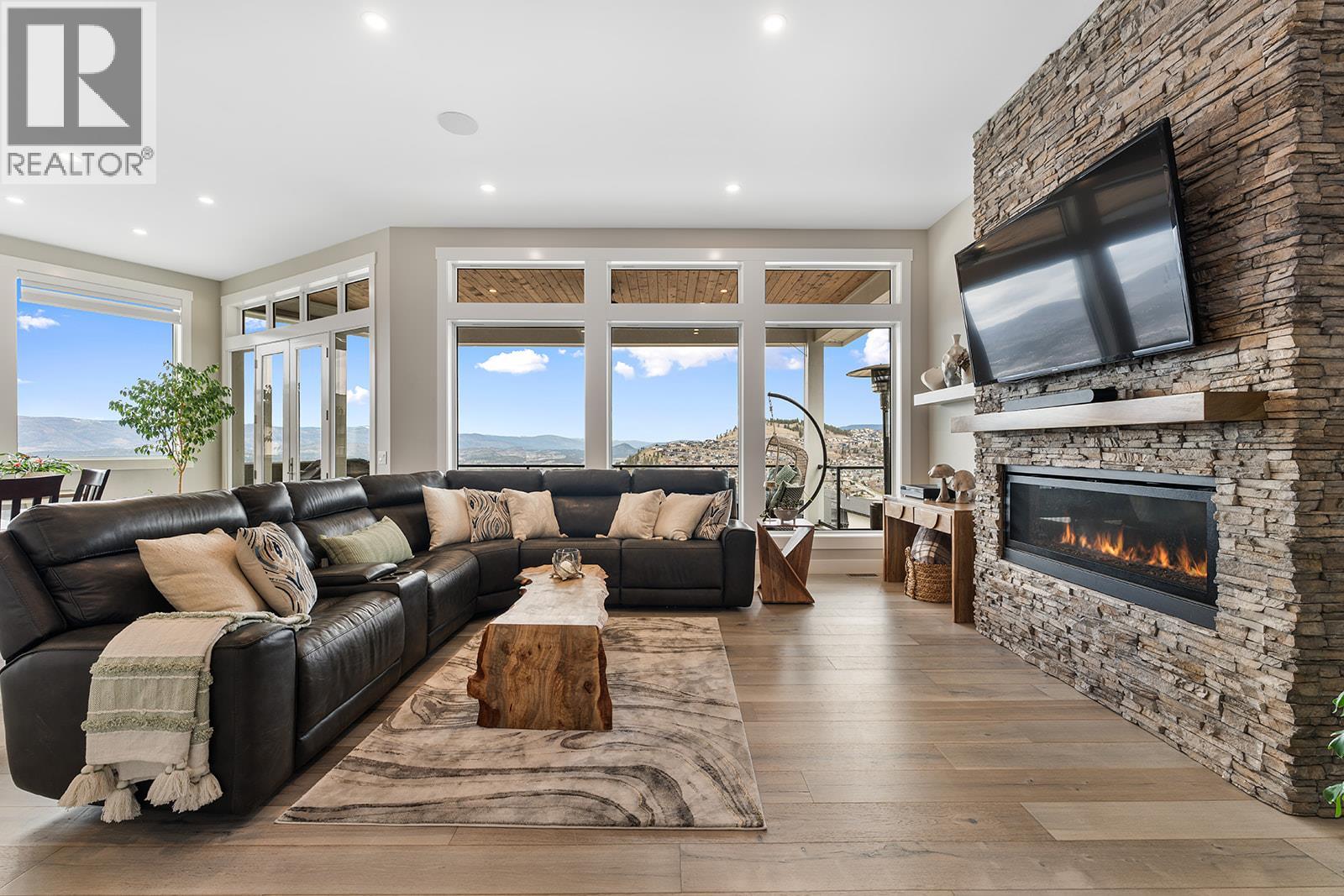 2122 Tramonto Court, Kelowna, British Columbia  V1P 1V1 - Photo 5 - 10380639